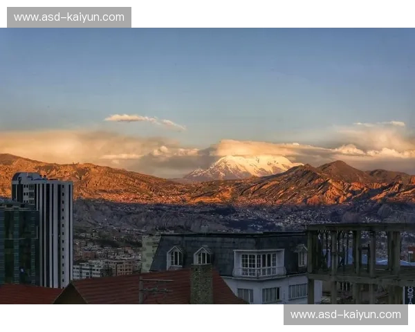 巅峰之战：当玻利维亚“虎啸”遇上阿根廷“石榴红”，谁能在云端禁区完成绝杀？